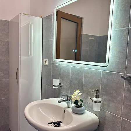 Zisi Appartement