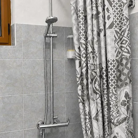Apartment Zisi Gjirokaster